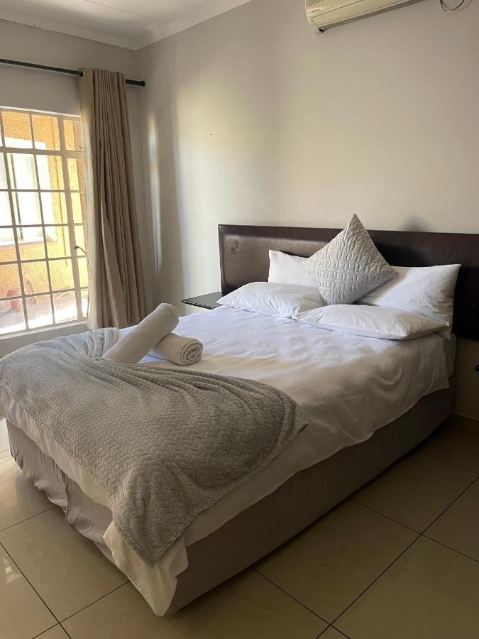 Ethithiya Boutique Guesthouse Windhoek Eksteriør bilde